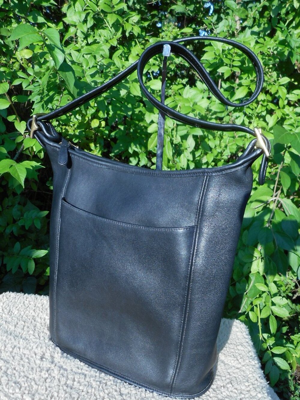Vintage Coach Slim Duffle 9060- GUC cross-body/Shoulder bag from 1998 in Black